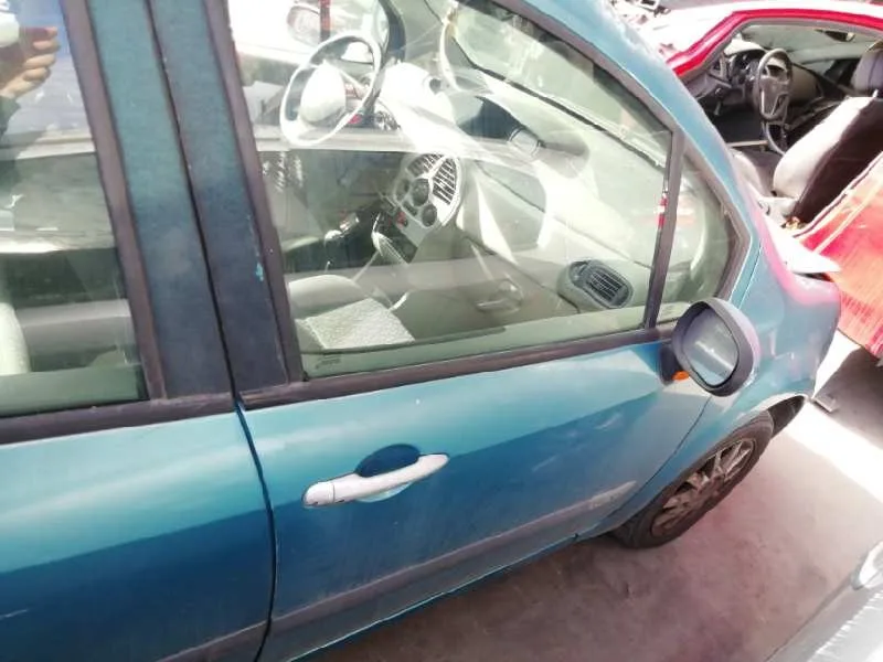 Puerta Delantera Derecha para Renault Modus
