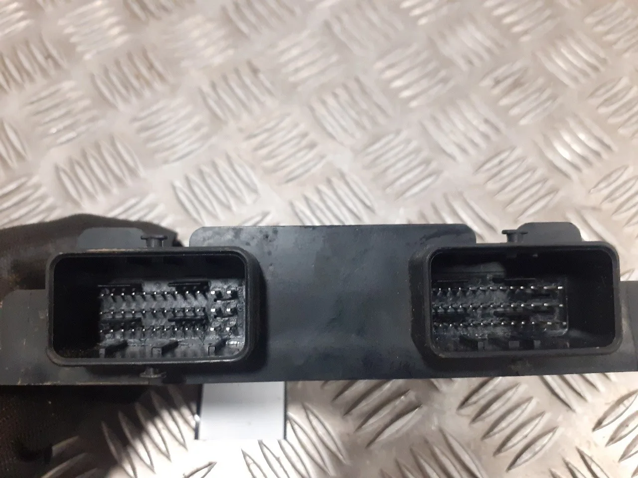 Centralita Motor Uce para Peugeot Partner (S2)