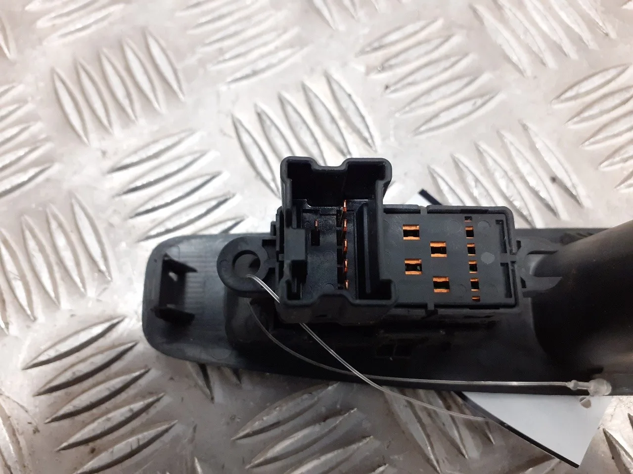 Mando Elevalunas Trasero Izquierdo para Nissan Qashqai (J10)
