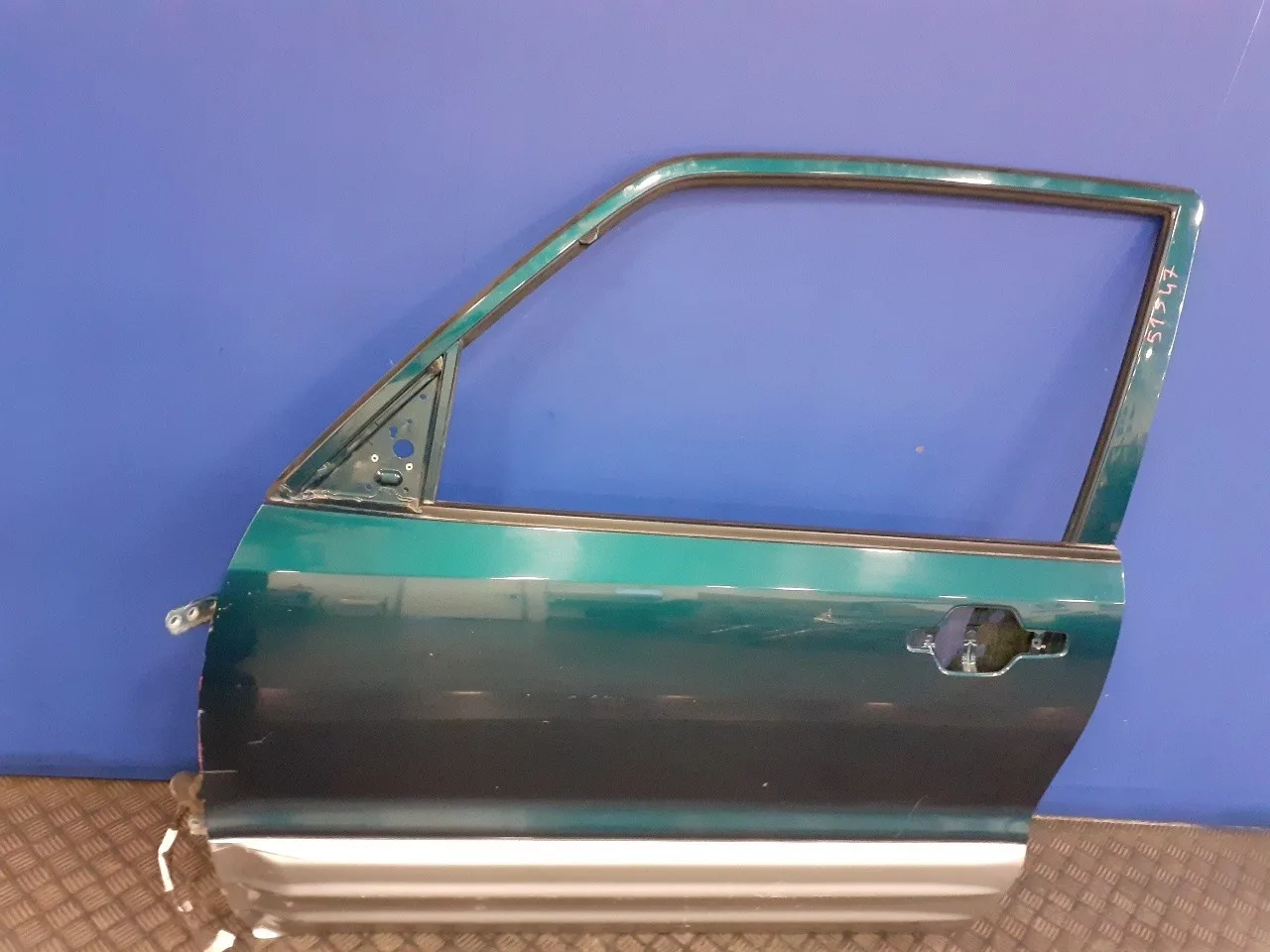 Puerta Delantera Izquierda para Mitsubishi Montero (V60/V70)