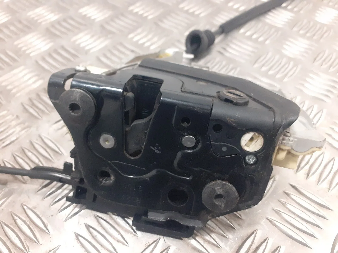 Cerradura Puerta Trasera Derecha para Volkswagen Passat Variant (3C5)