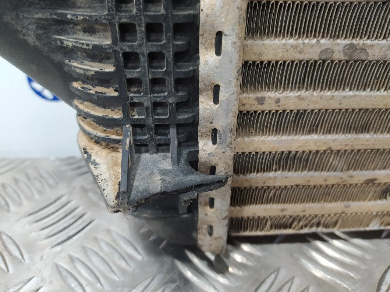 Intercooler para Nissan Cabstar ->09.06