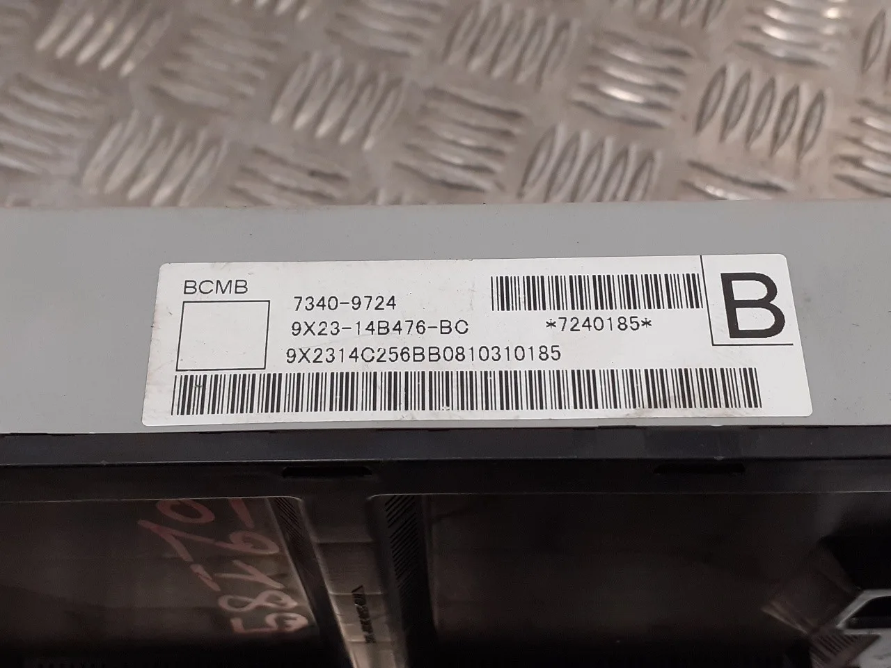 Caja Reles / Fusibles para Jaguar Xf