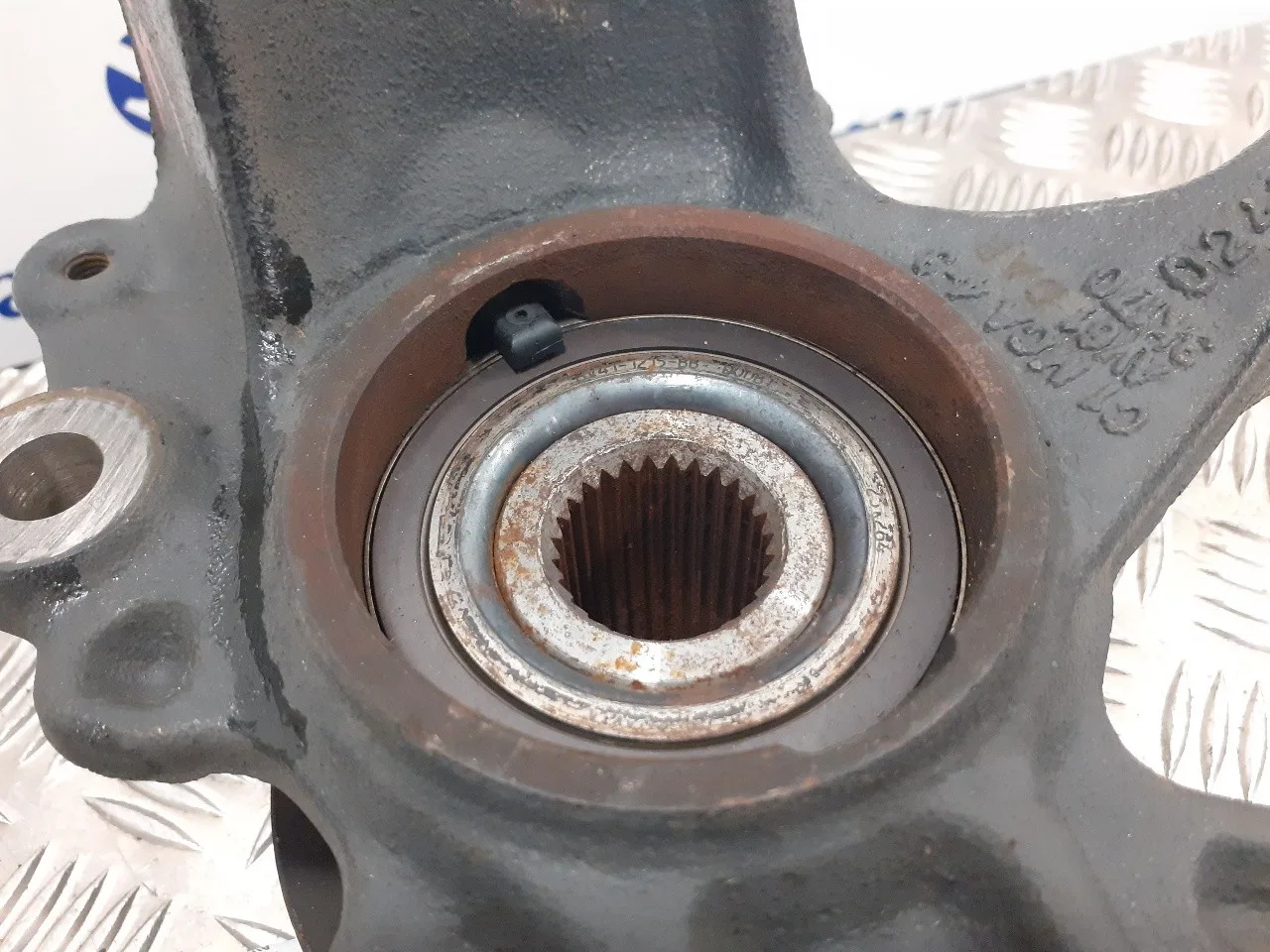 Mangueta Delantera Derecha para Ford Focus Turn. (Cb8)