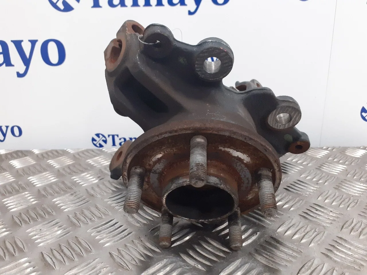 Mangueta Delantera Izquierda para Ford Focus Turn. (Cb8)