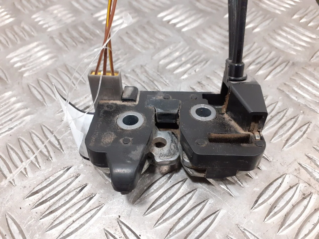 Cerradura Maletero / Porton para Ford Fusion (Cbk)