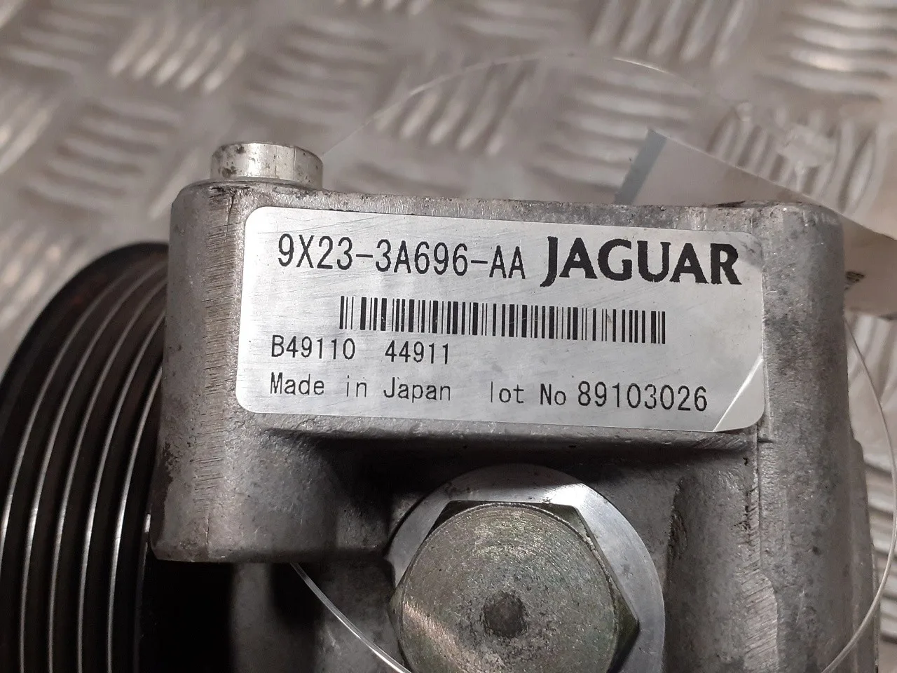 Bomba Direccion para Jaguar Xf