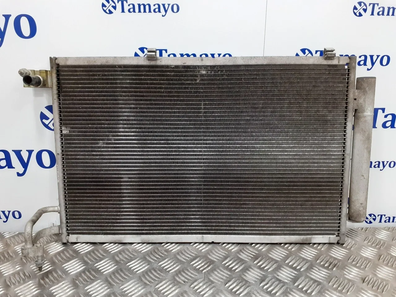 Condensador / Radiador Aire Acondicionado para Ford Fiesta (Cb1)