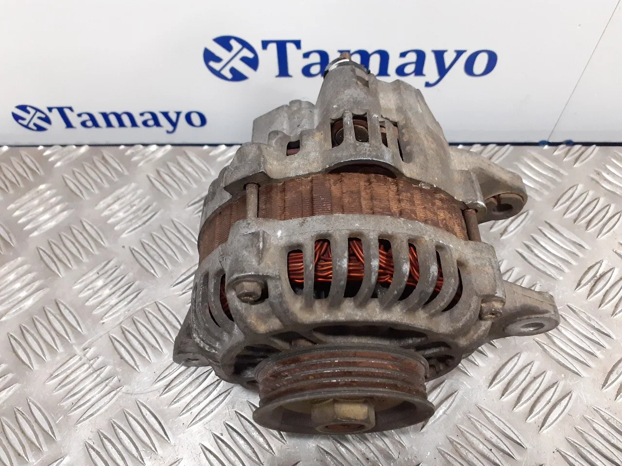 Alternador para Mitsubishi Lancer Berlina (C60A/C70A)