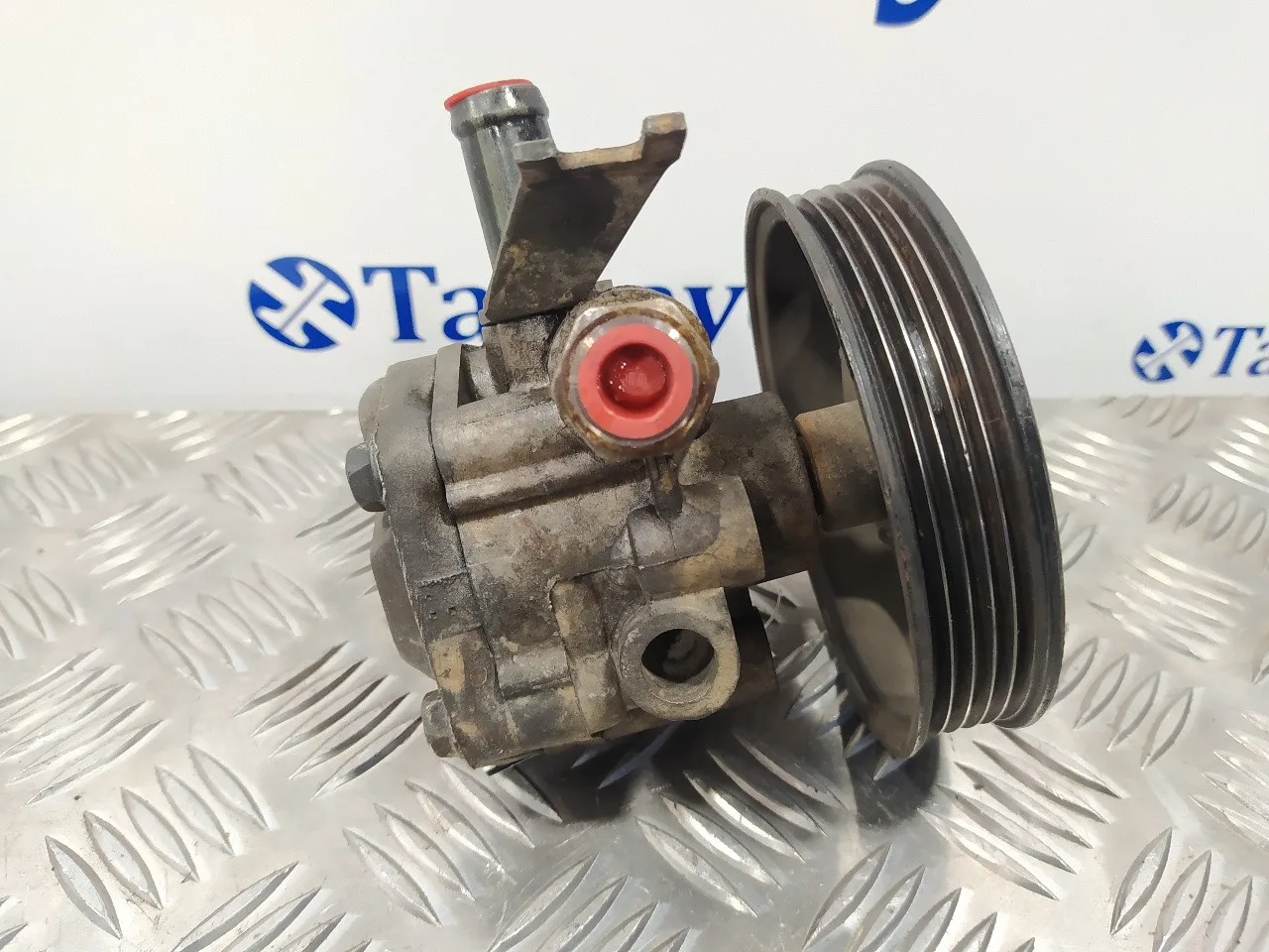 Bomba Direccion para Kia Carnival Ii