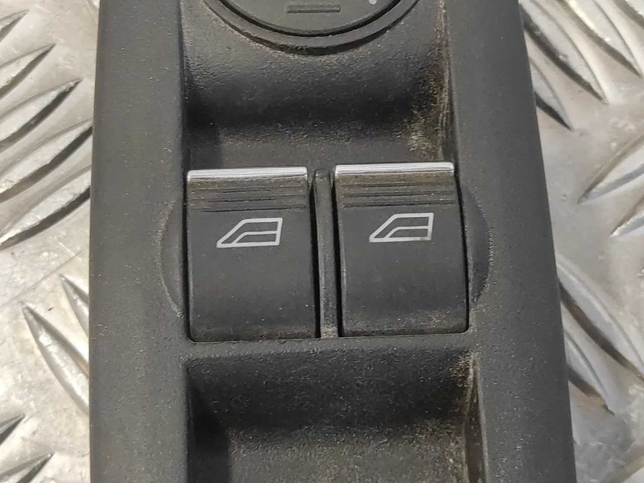Mando Elevalunas Delantero Izquierdo para Ford Kuga (Cbv)