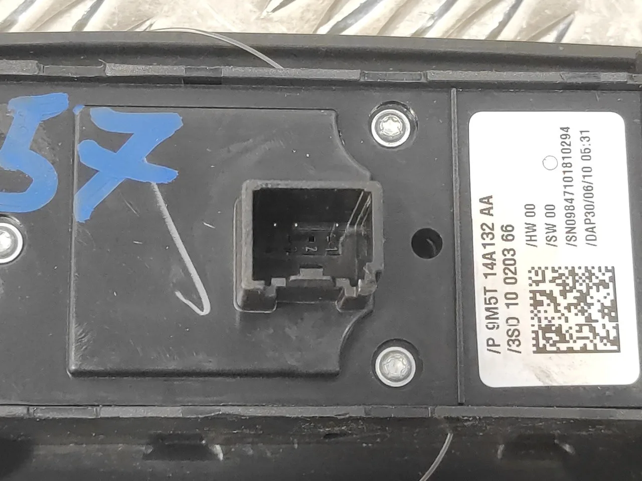Mando Elevalunas Delantero Izquierdo para Ford Kuga (Cbv)