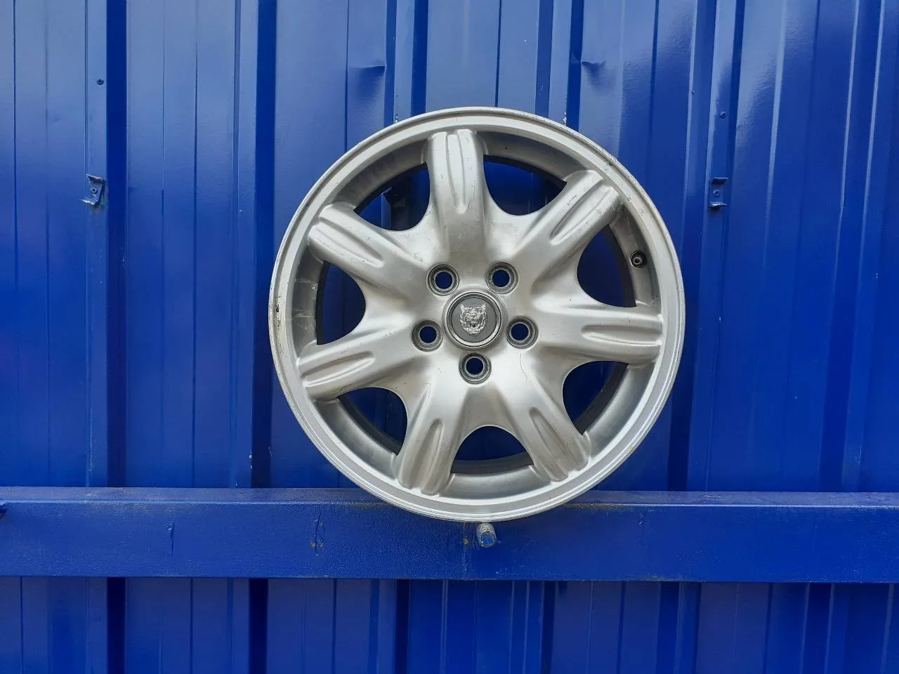 Llanta para Jaguar S-Type