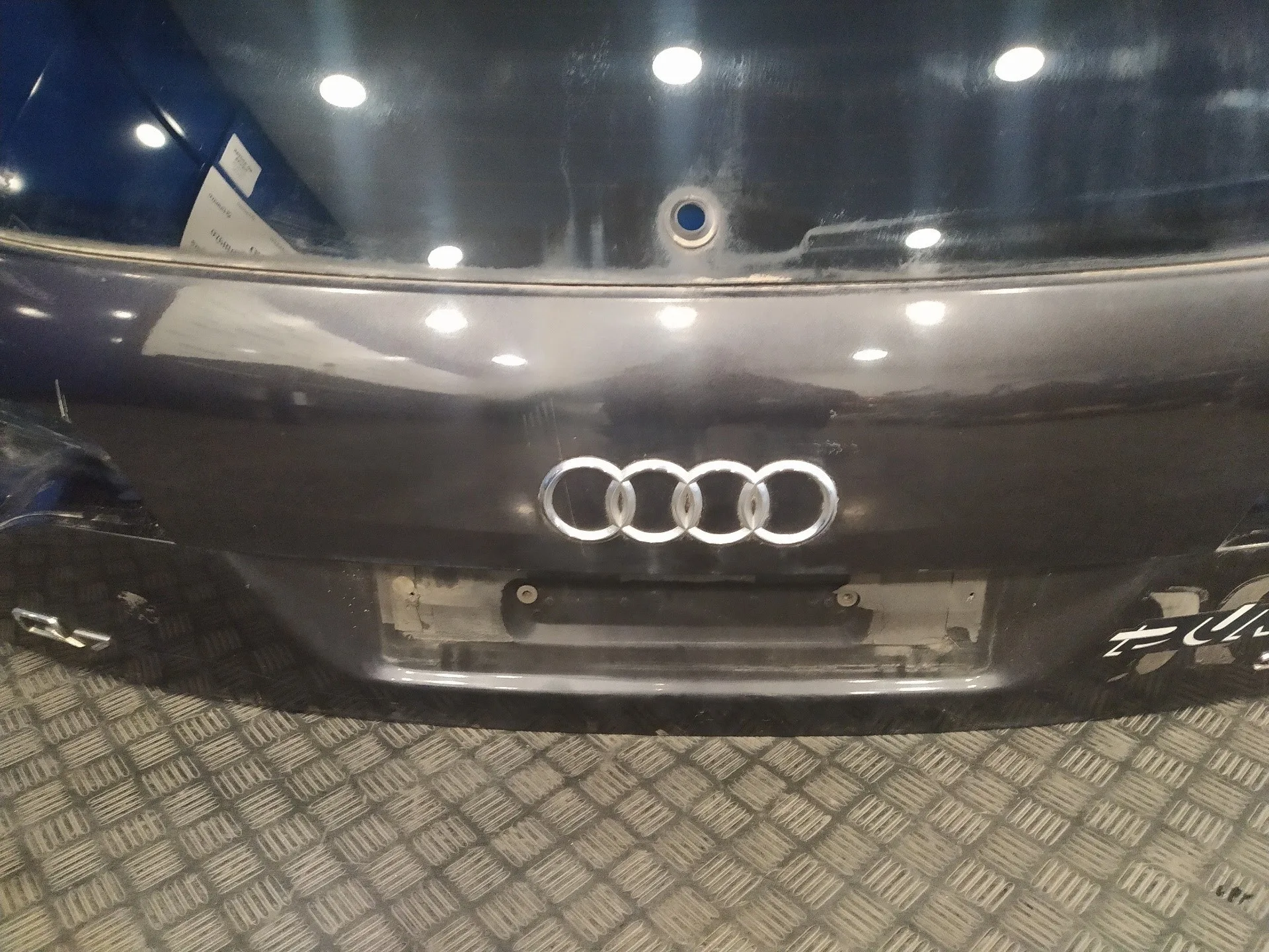 Porton Trasero para Audi Q7 (4L)