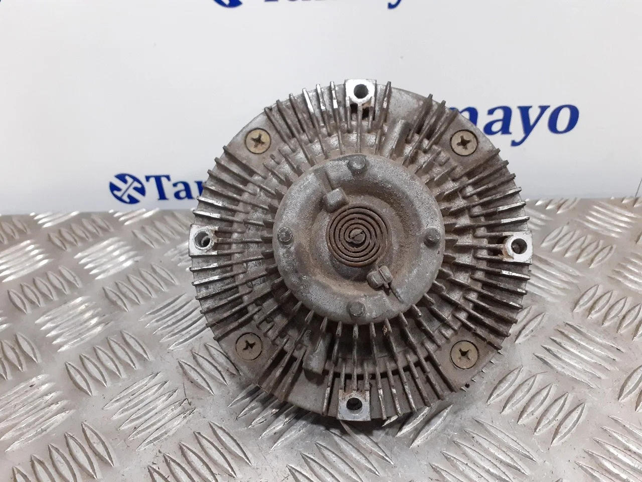 Maza Embrague Viscoso para Nissan Patrol (K/W160)