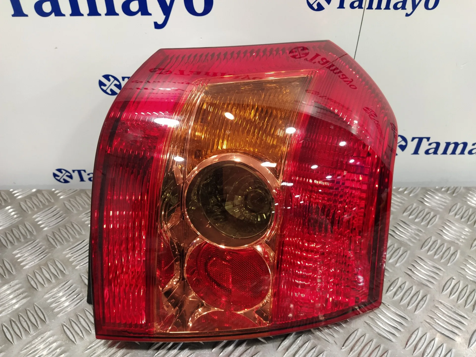 Piloto Trasero Derecho para Toyota Corolla (E12)