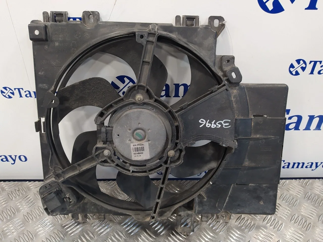 Electroventilador para Nissan Micra (K12E)