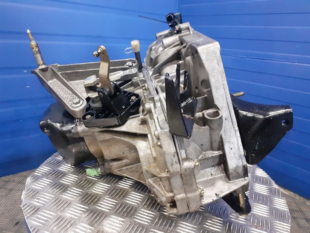 Caja Cambios para Nissan Micra (K12E)