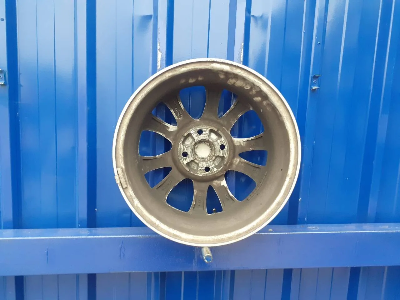 Llanta para Mazda 2 Lim. ()