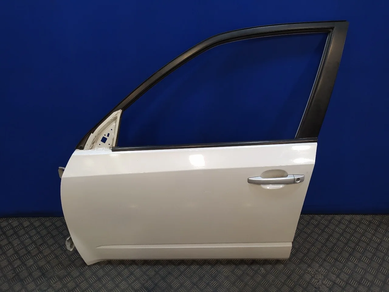 Puerta Delantera Izquierda para Subaru Forester S12