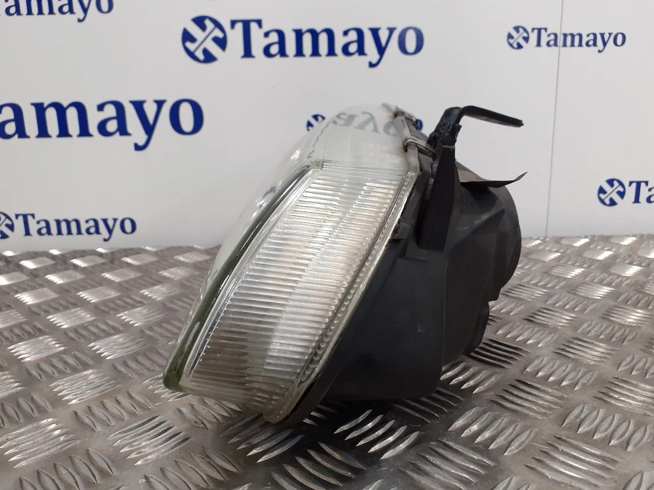 Faro Derecho para Nissan Almera (N16/E)