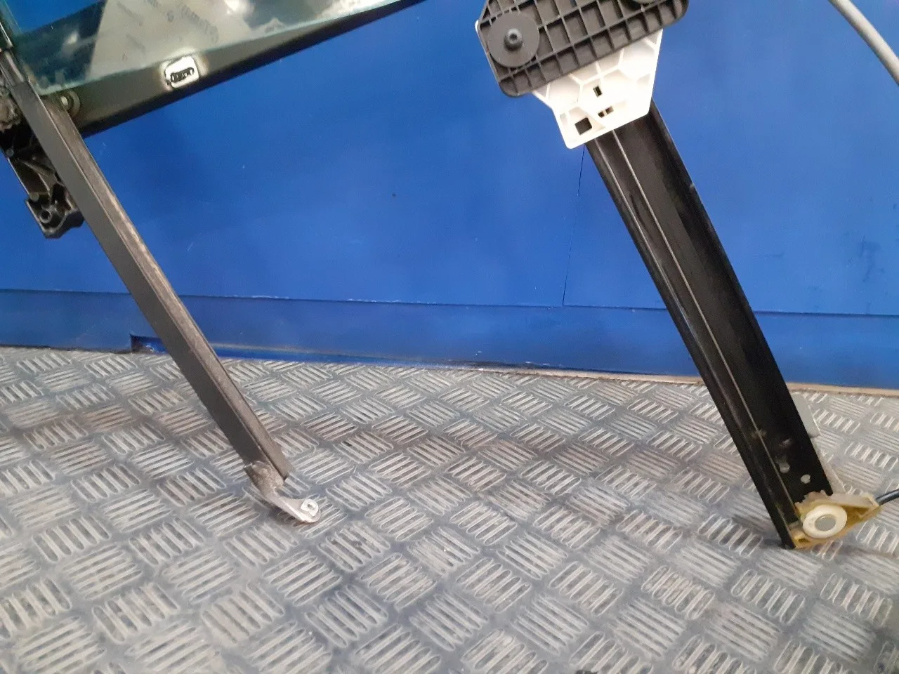 Elevalunas Trasero Derecho para Audi A4 Berlina (8E)