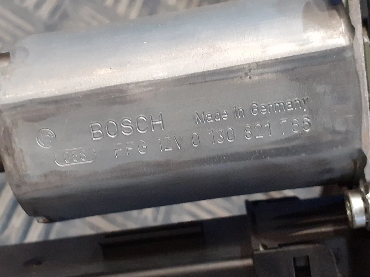 Elevalunas Trasero Derecho para Audi A4 Berlina (8E)
