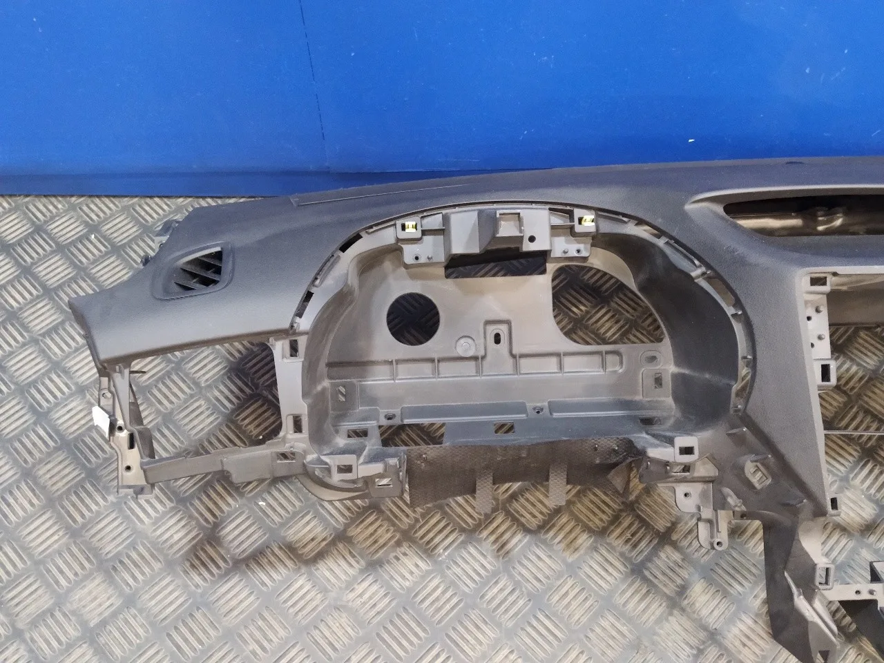 Salpicadero para Subaru Forester S12