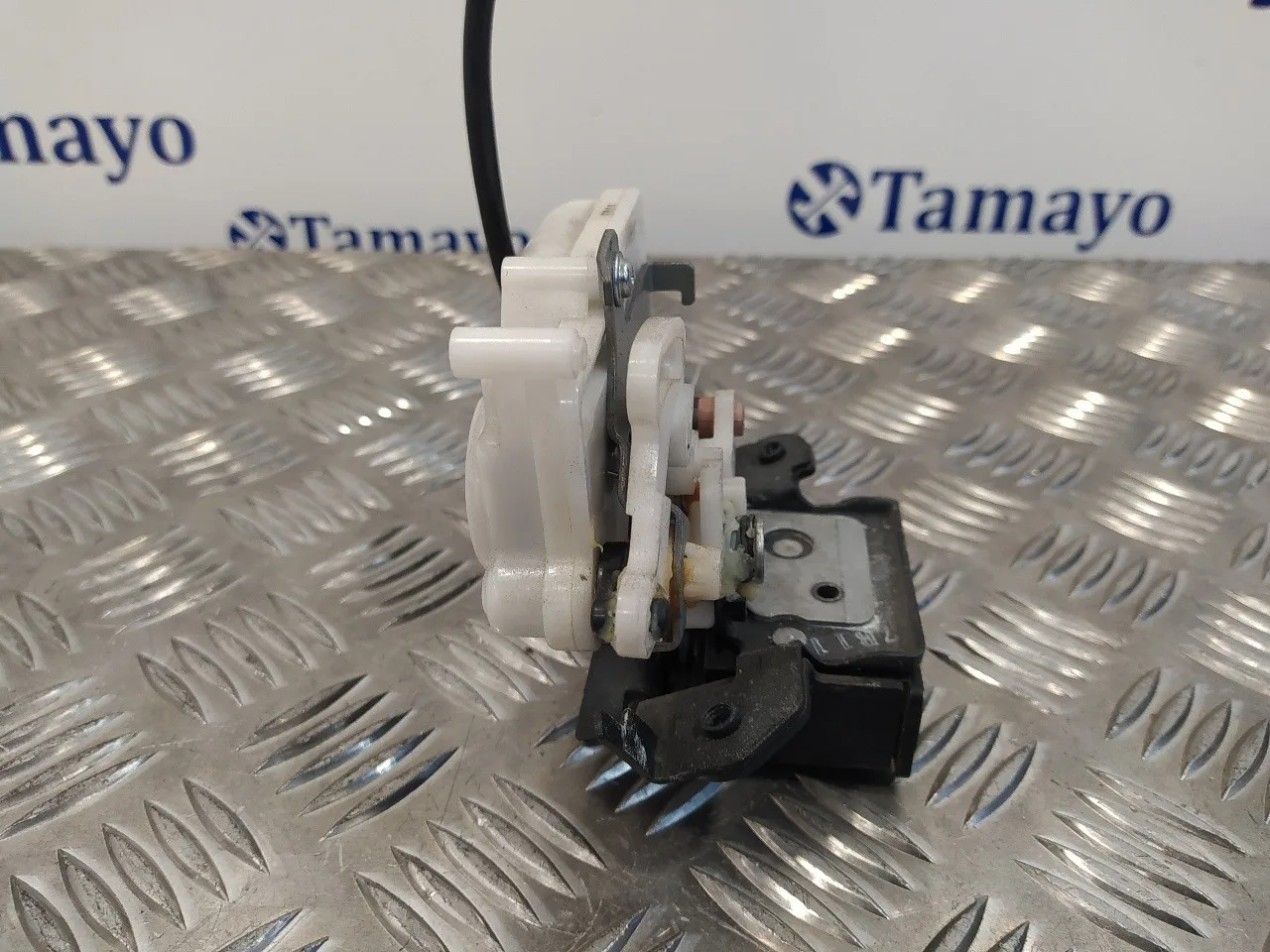 Cerradura Maletero / Porton para Mazda 5 Berl. (Cr)