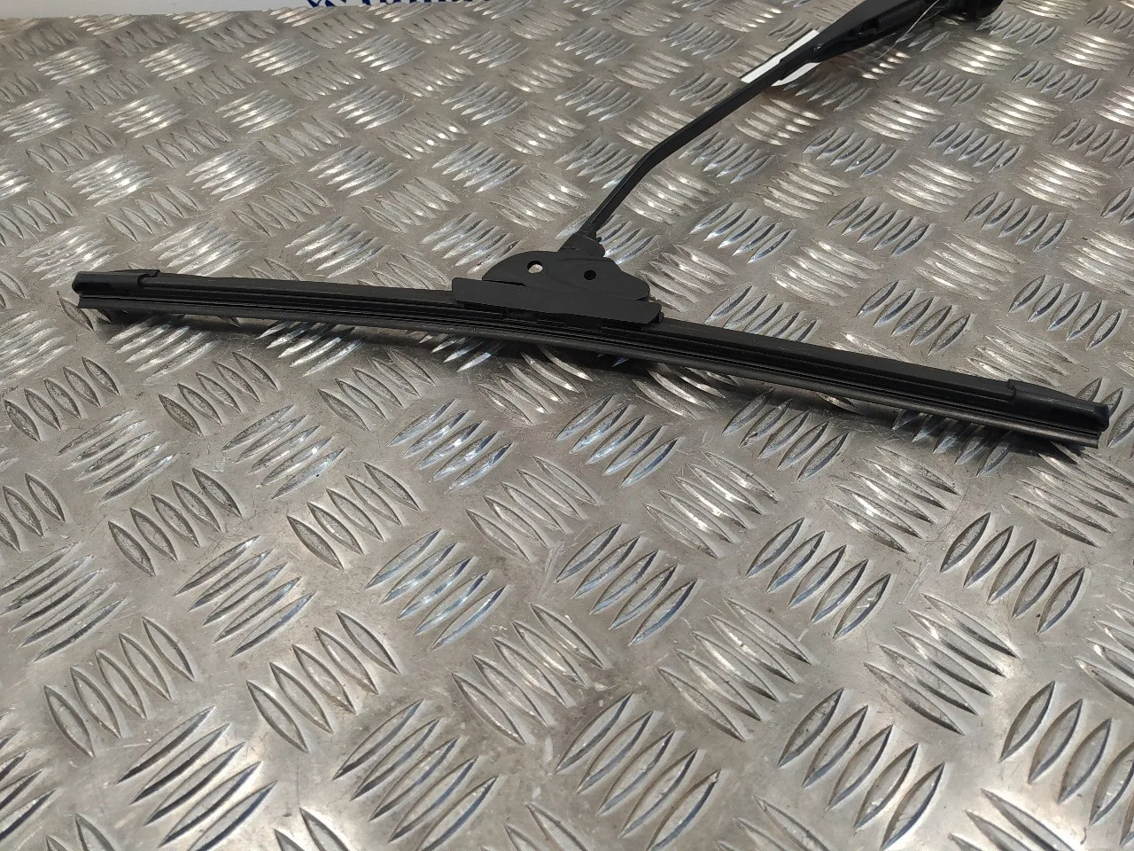Brazo Limpia Trasero para Toyota Prius (Nhw30)