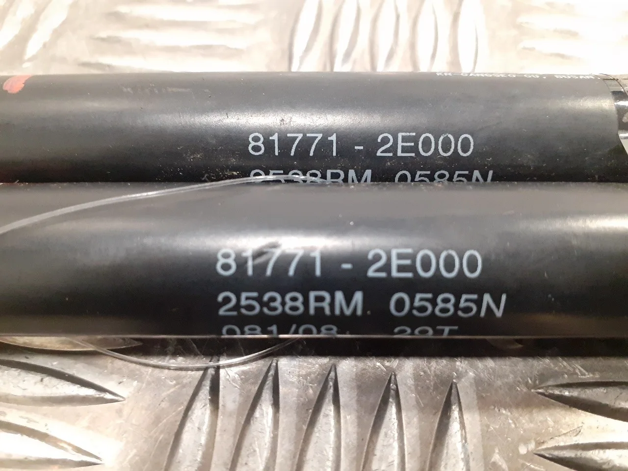 Amortiguadores Maletero / Porton para Hyundai Tucson (Jm)