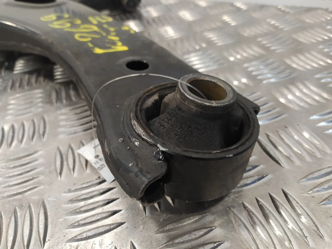 Brazo Suspension Inferior Delantero Izquierdo para Subaru Forester S12
