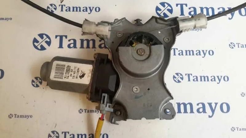 Elevalunas Trasero Izquierdo para Nissan Almera Tino (V10M)