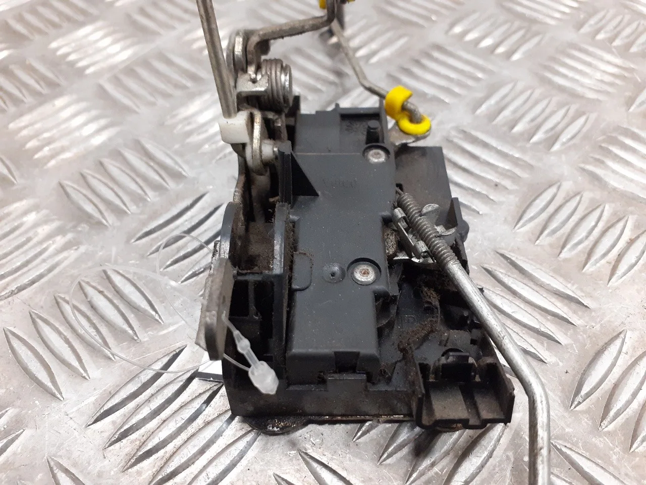 Cerradura Puerta Delantera Izquierda para Iveco Daily Ka