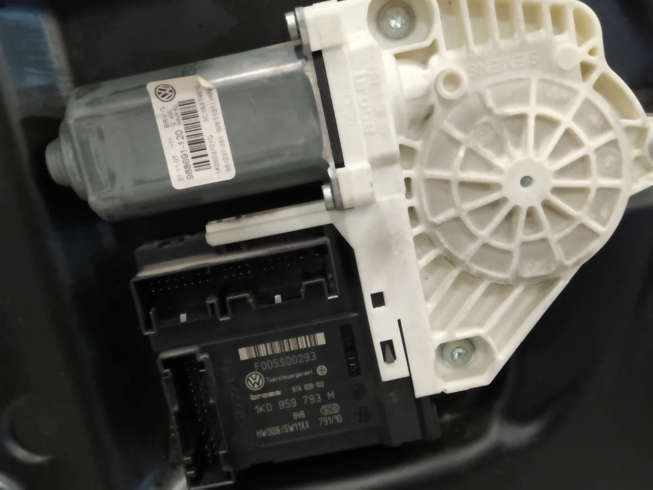 Elevalunas Delantero Izquierdo para Volkswagen Passat Variant (3C5)