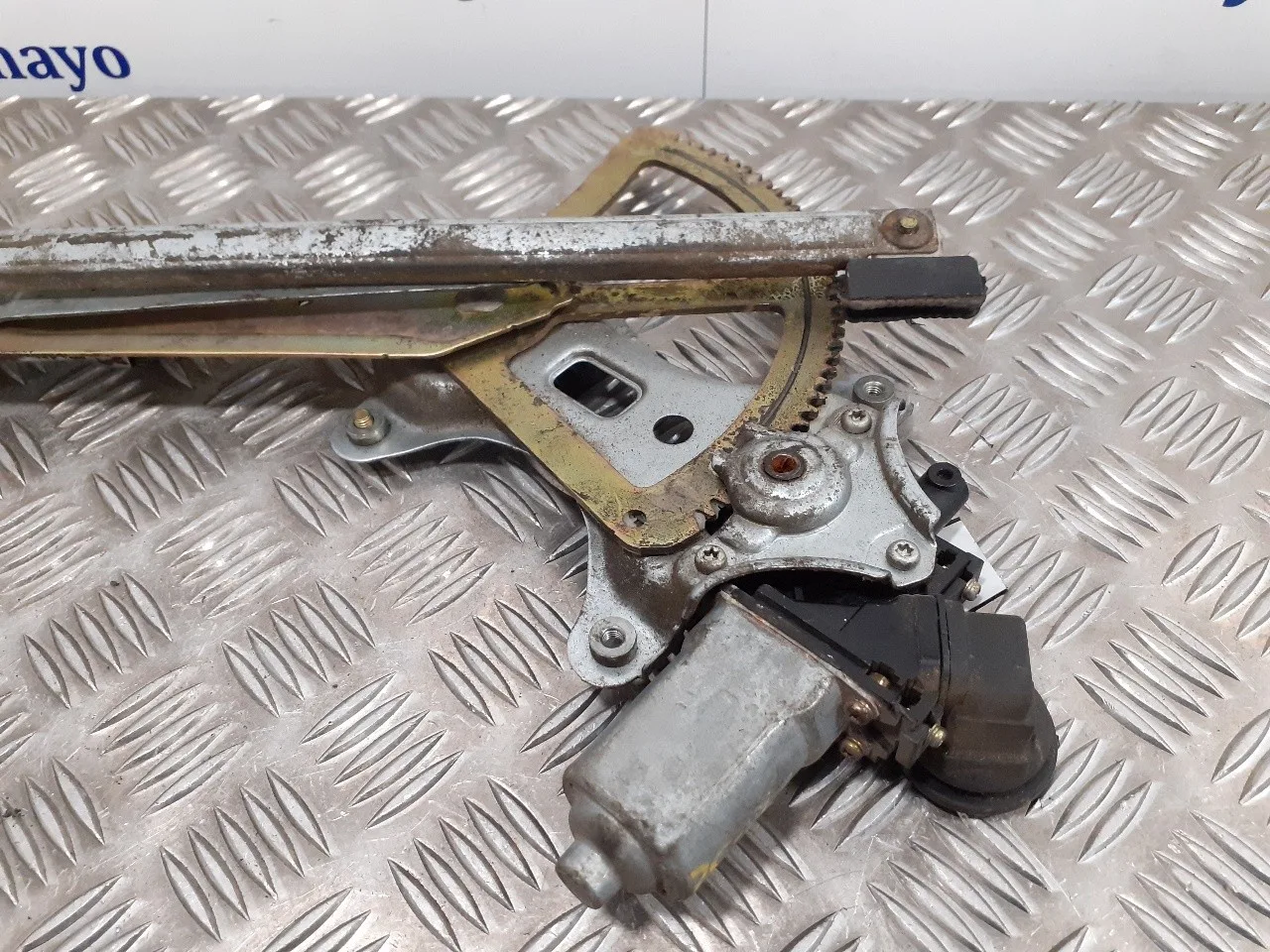 Elevalunas Delantero Izquierdo para Toyota Corolla Verso (E12)