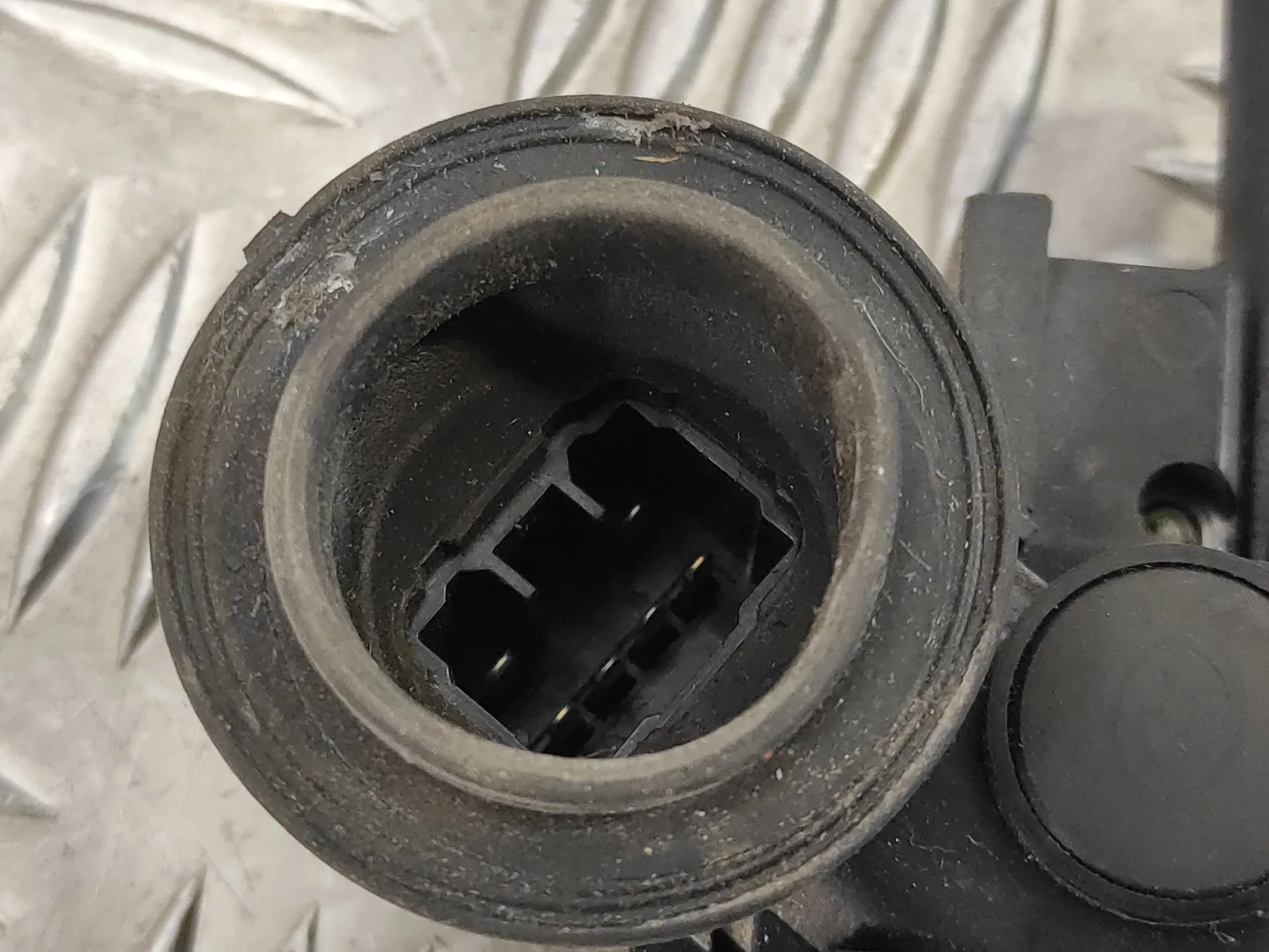 Elevalunas Delantero Izquierdo para Toyota Corolla Verso (E12)