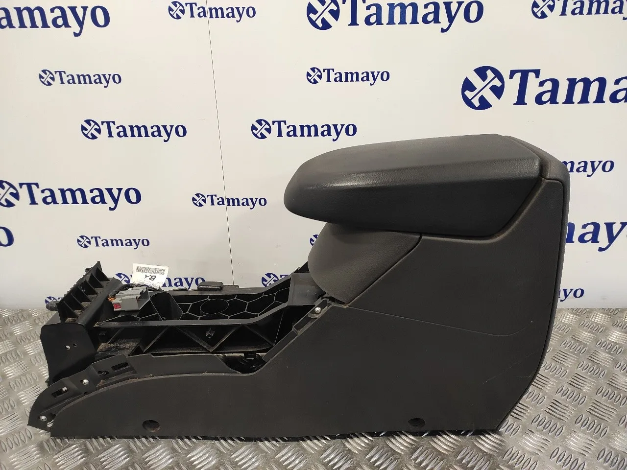 Apoyabrazos Central para Ford Kuga (Cbv)