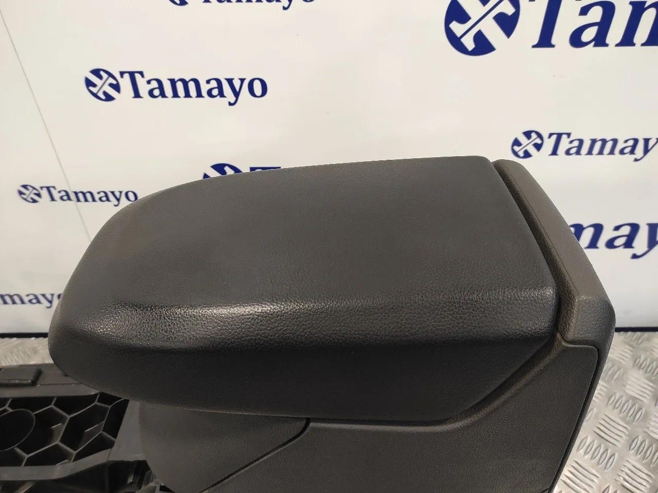 Apoyabrazos Central para Ford Kuga (Cbv)