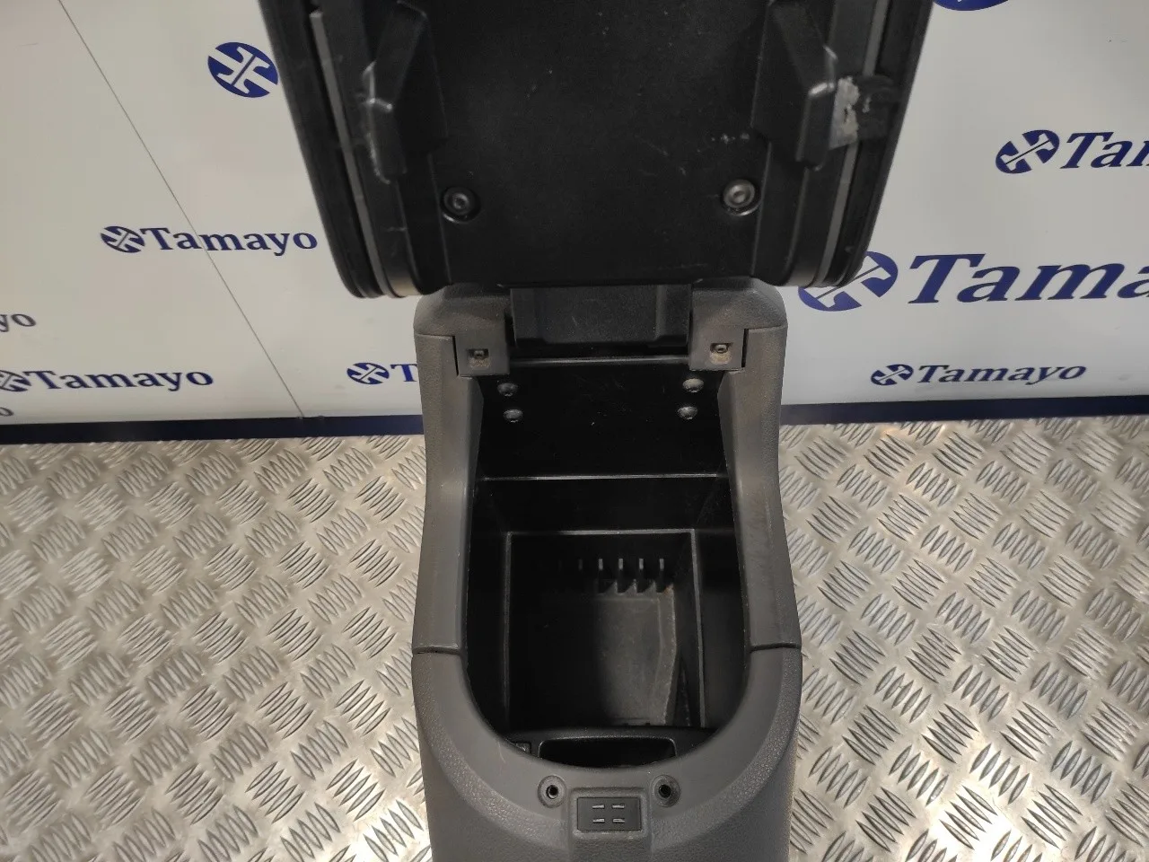 Apoyabrazos Central para Ford Kuga (Cbv)