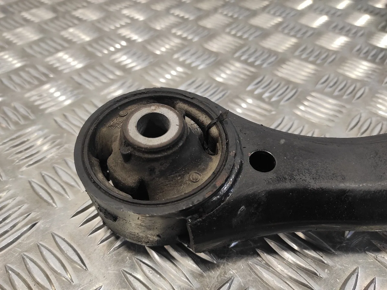 Brazo Suspension Inferior Delantero Derecho para Hyundai Santa Fe (Bm)