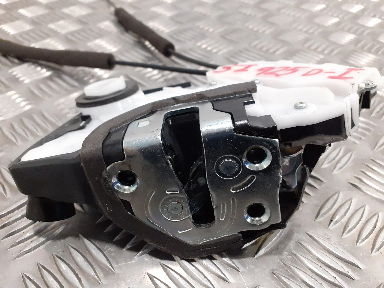 Cerradura Puerta Delantera Izquierda para Toyota Prius (Zvw50)