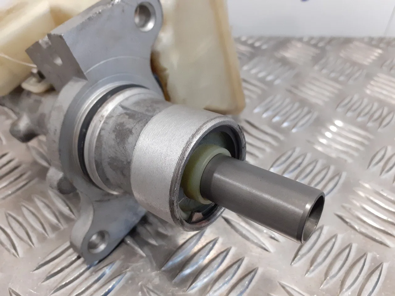 Bomba Freno para Bmw X5 (E53)