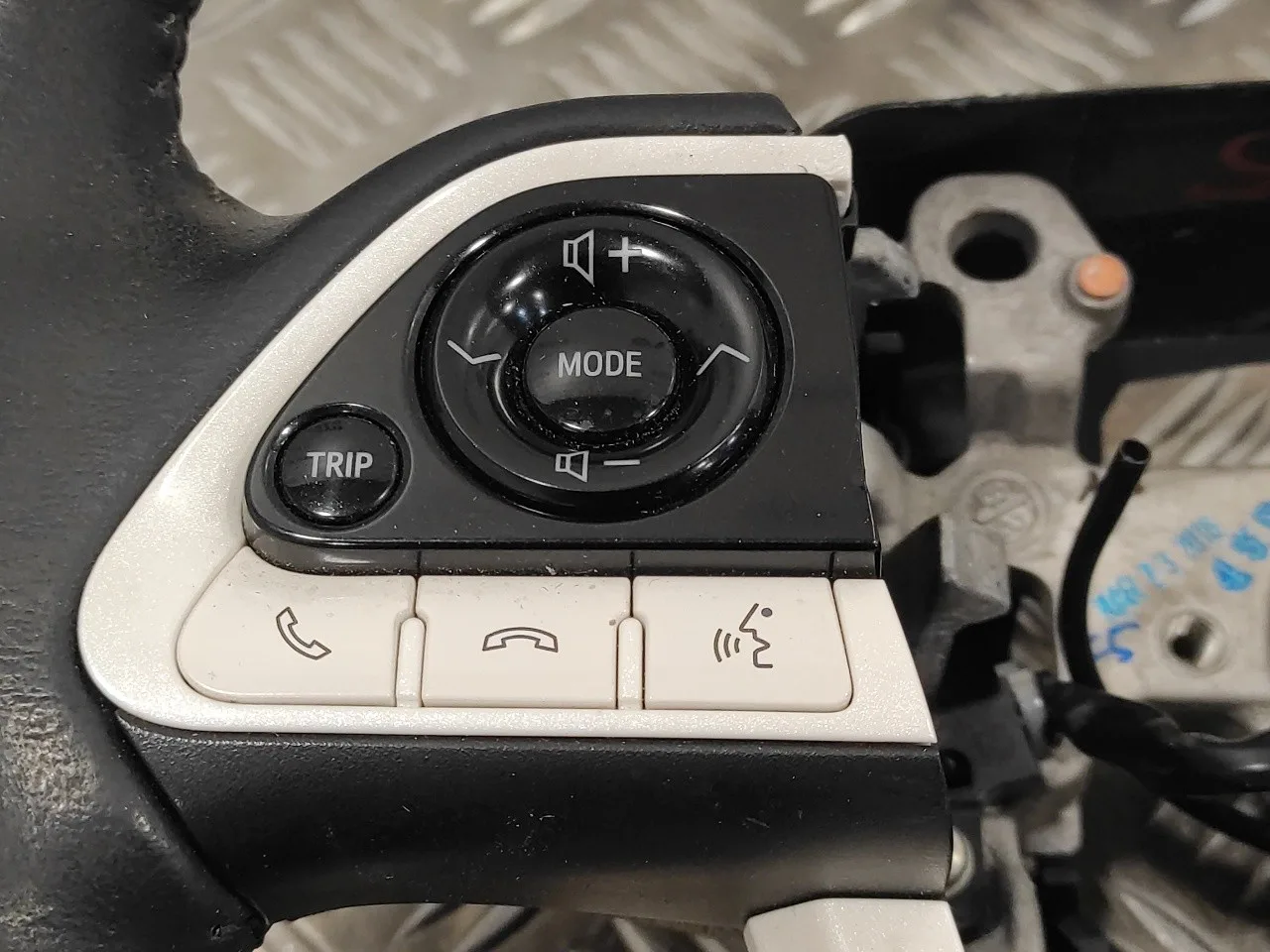 Volante para Toyota Prius (Zvw50)