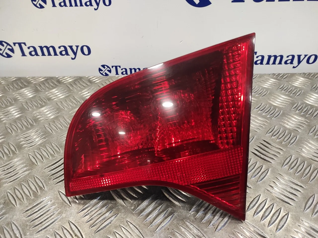 Piloto Trasero Derecho Interior para Audi A4 Avant (8E)