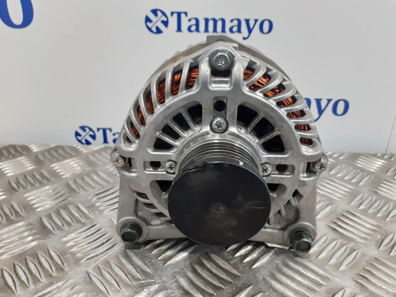 Alternador para Nissan Juke (F15)