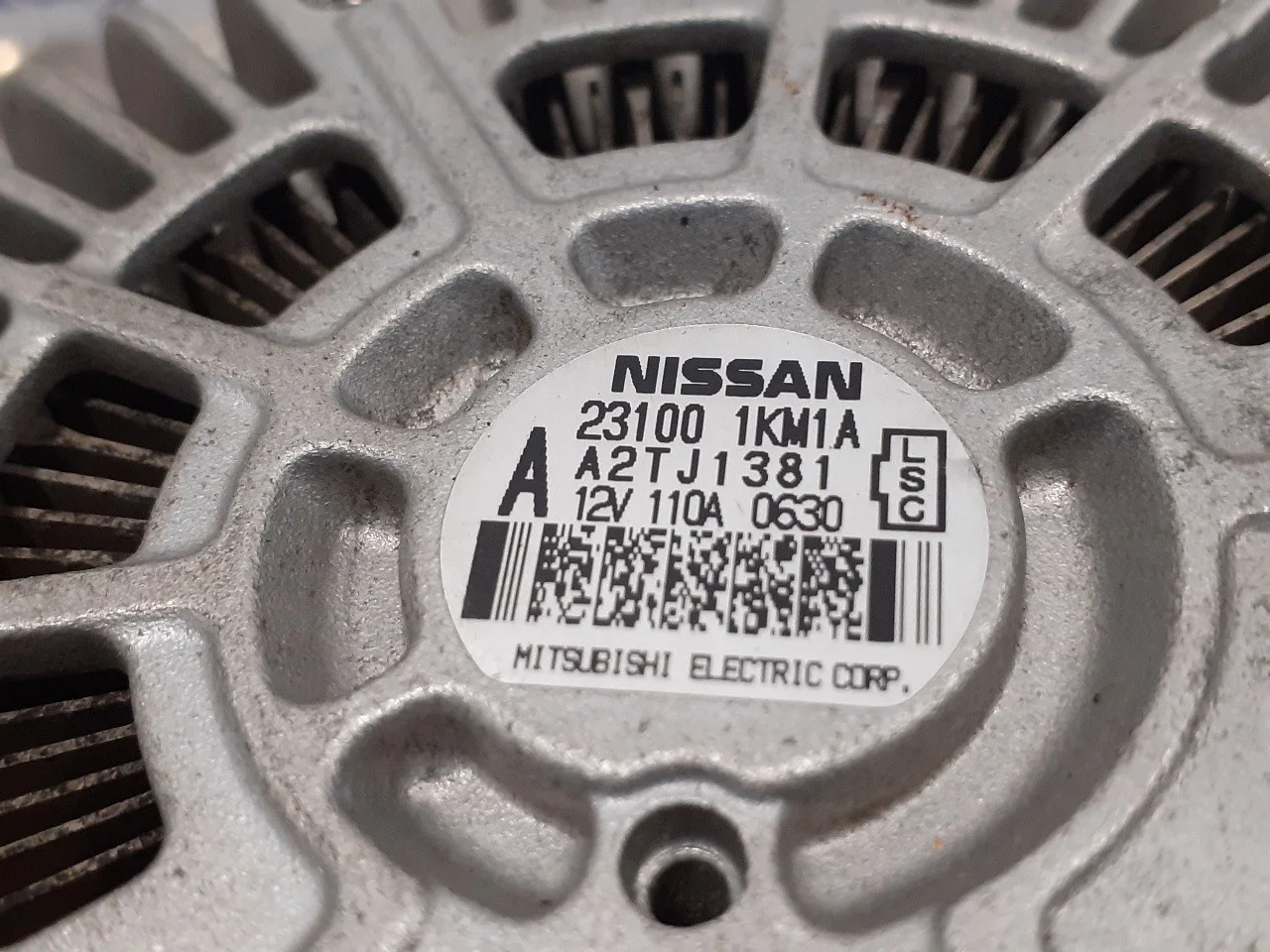 Alternador para Nissan Juke (F15)