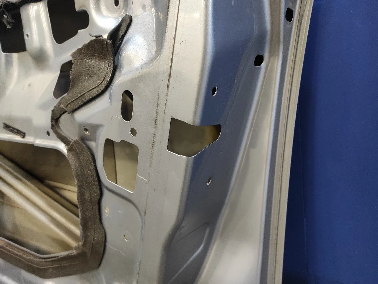 Puerta Delantera Derecha para Bmw X3 (E83)