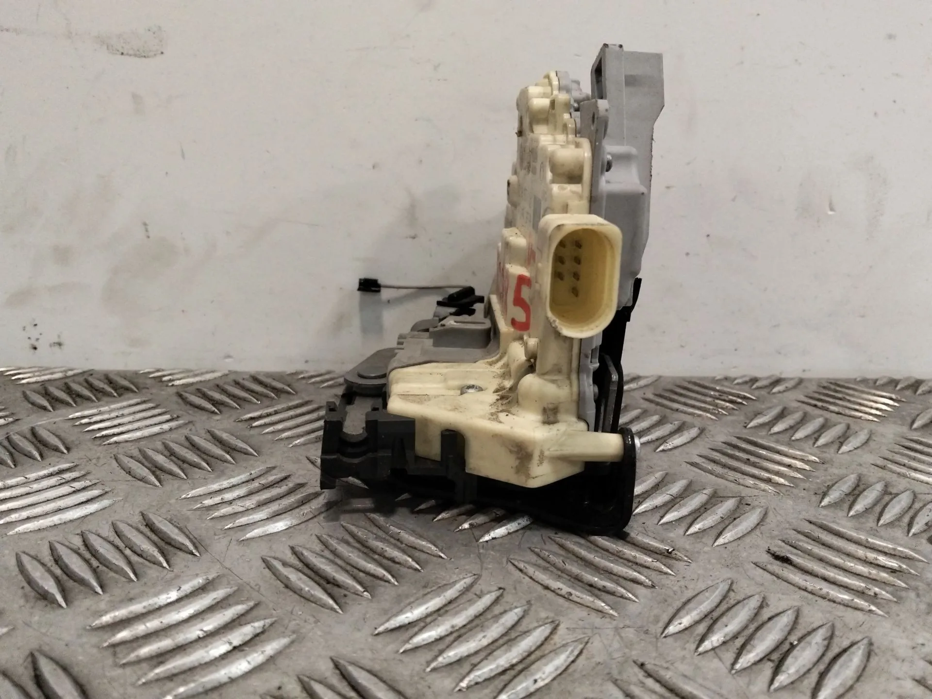 Cerradura Puerta Delantera Derecha para Volkswagen Eos (1F7)