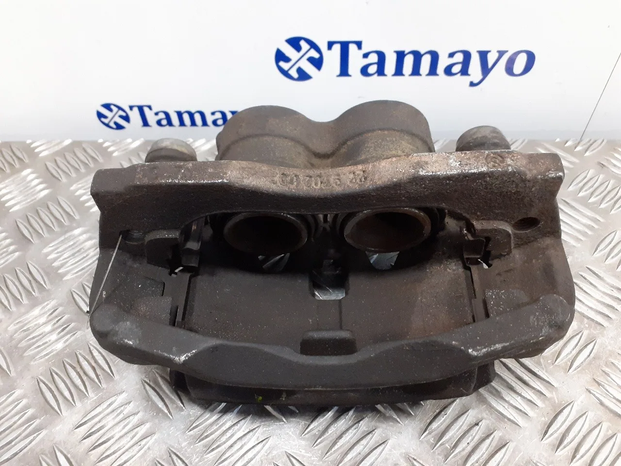 Pinza Freno Delantera Derecha para Nissan Cabstar ->09.06